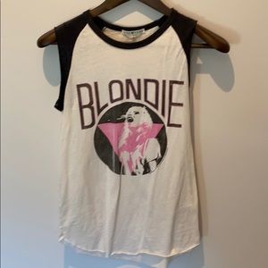 Blonde graphic tee